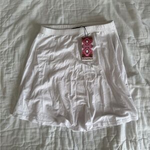 NWT BOOHOO STRAPLESS TANK TOP SIZE US 2 White